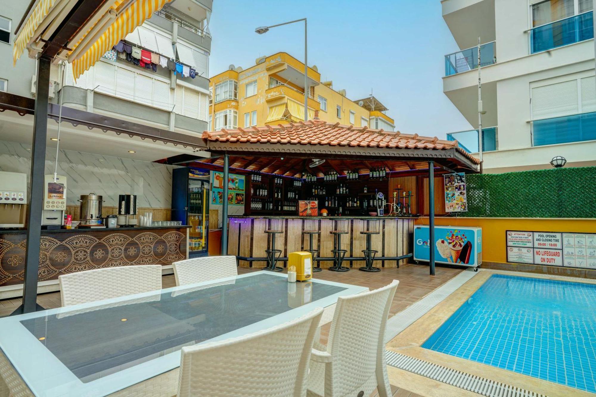 Kleopatra Arsi Hotell 4*